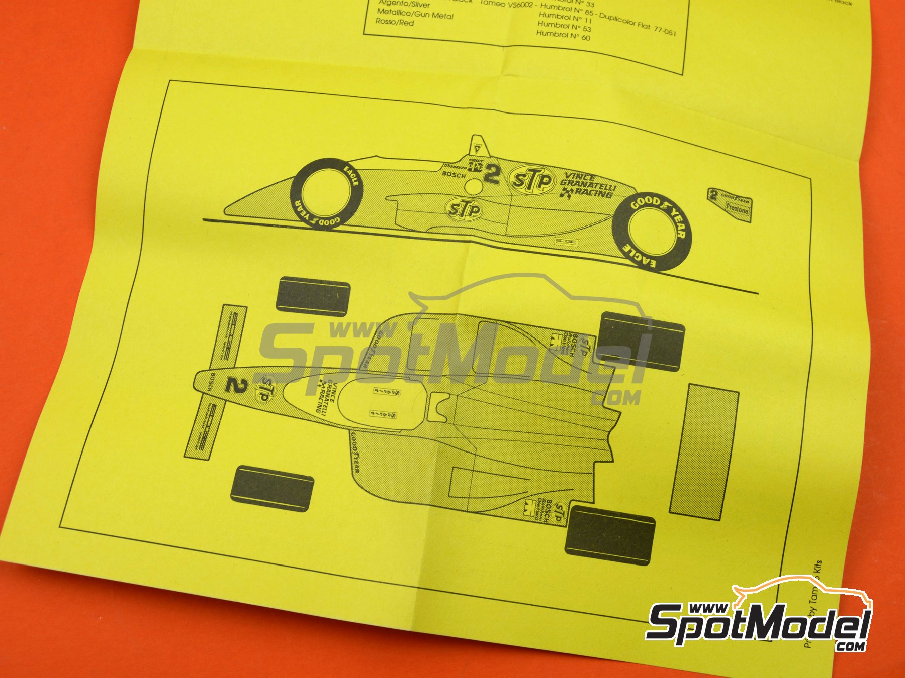 Tameo Kits TIK005: Car scale model kit 1/43 scale - Lola